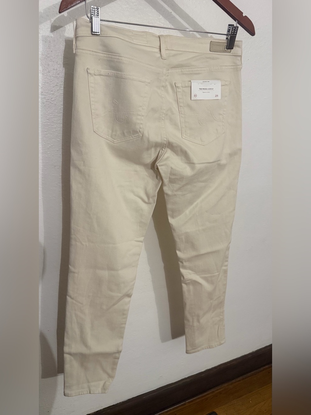 NWT AG The Prima Ankle Ivory Cigarette Jeans Size 29. - Picture 4 of 5